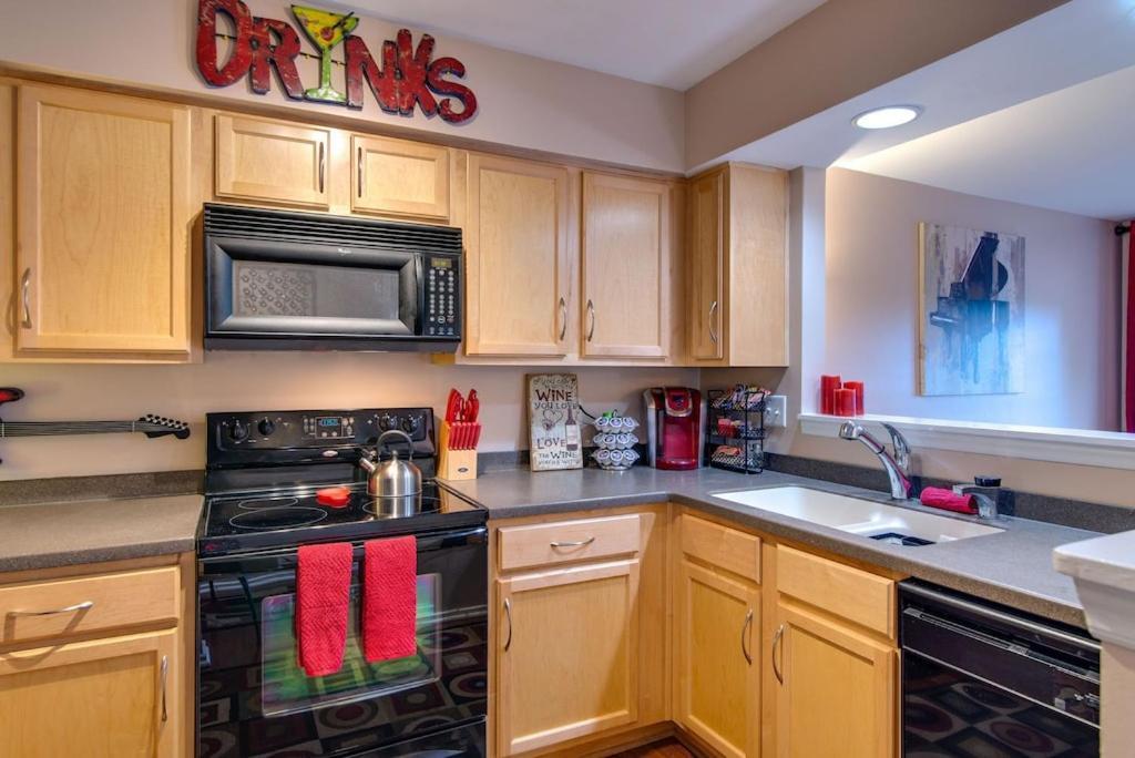 Heart Of Downtown/Walk To Broadway & The Action/Bars/Music Venues/Honky Tonks! Apartment Нашвил Екстериор снимка
