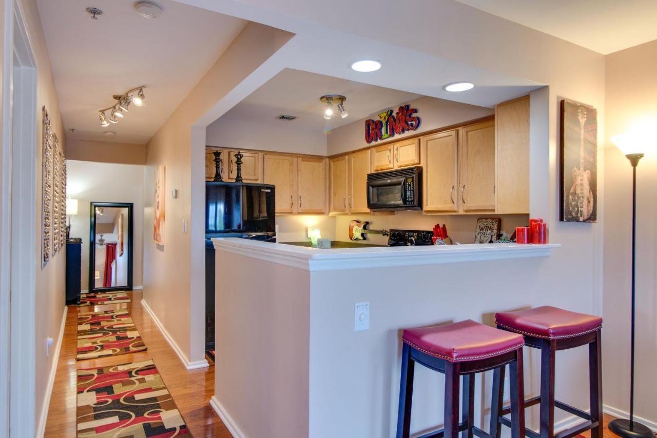 Heart Of Downtown/Walk To Broadway & The Action/Bars/Music Venues/Honky Tonks! Apartment Нашвил Екстериор снимка